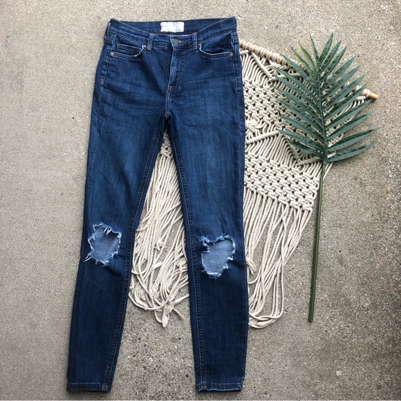 Free People Distressed Skinny Jeans Size 26 - Picture 2 of 8